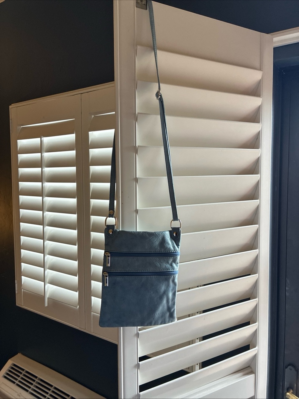 Authentic Vera Pelle Italian Leather Multi-Zip Crossbody Bag –Slate Blue 10x9”